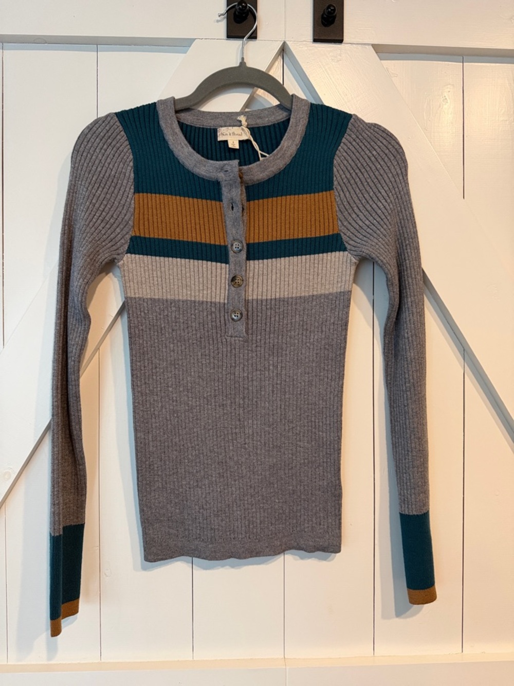 Hem & Thread Grey Ribbed Knit Top